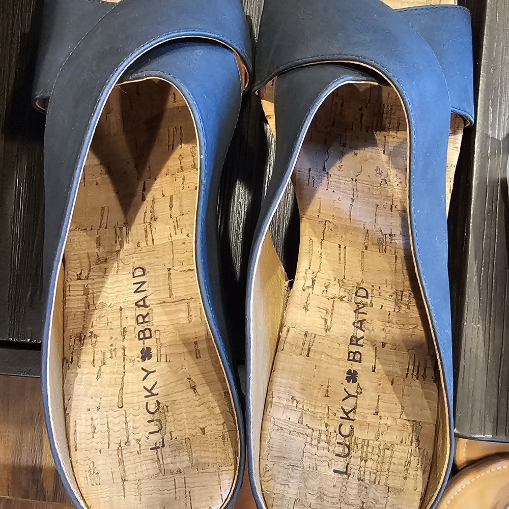 Black Women's Wedge Sandals - Picture 2 of 2